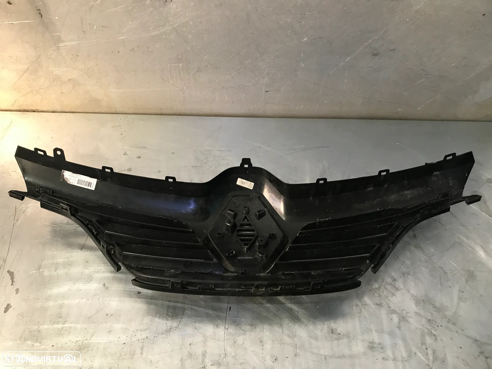 GRELHA DA FRENTE RFENAULT MEGANE IV 622563114R - 2