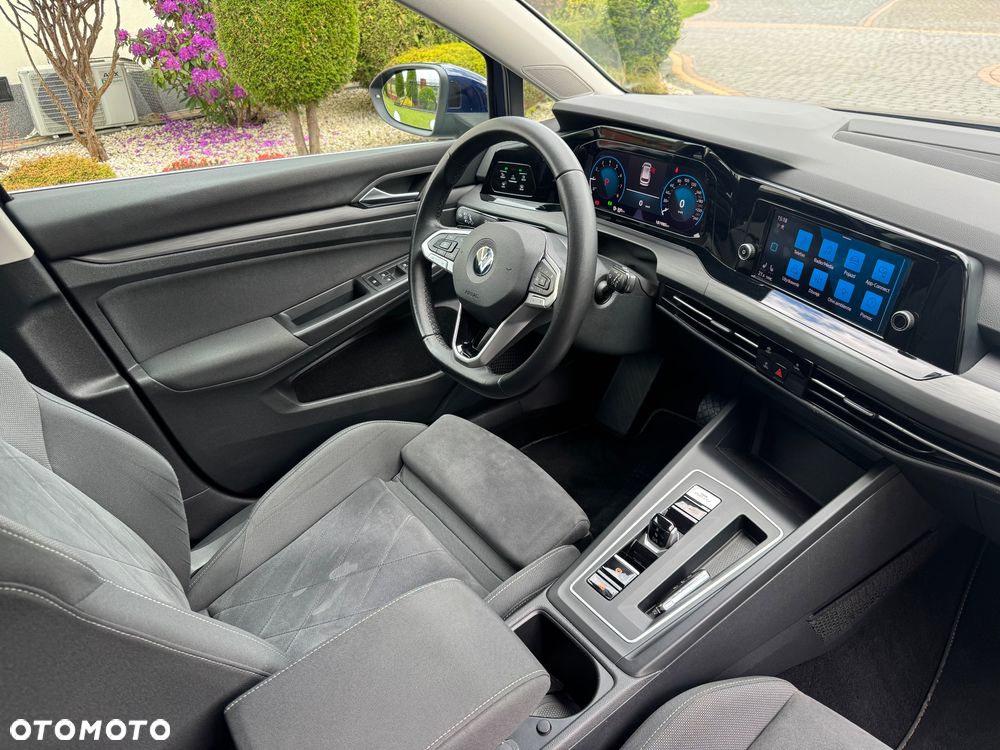 Volkswagen Golf 1.5 eTSI Style DSG - 26
