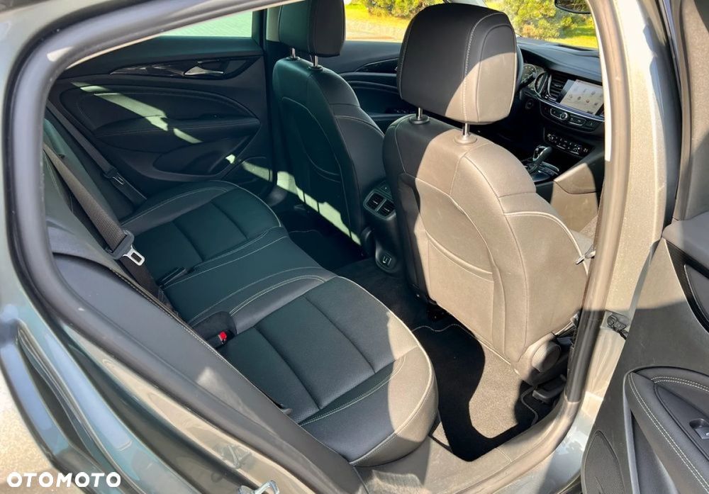 Opel Insignia 1.6 CDTI Business Innovation - 28