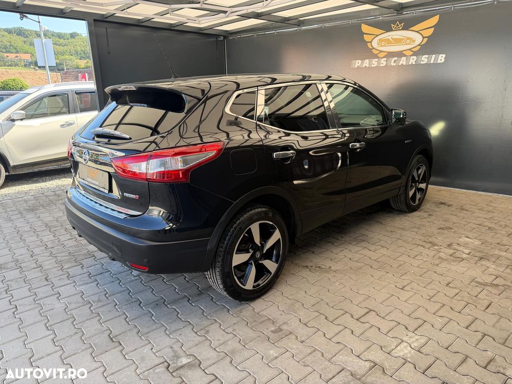 Nissan Qashqai 1.6L dCi Start/Stop 4X4-i N-Connecta - 9