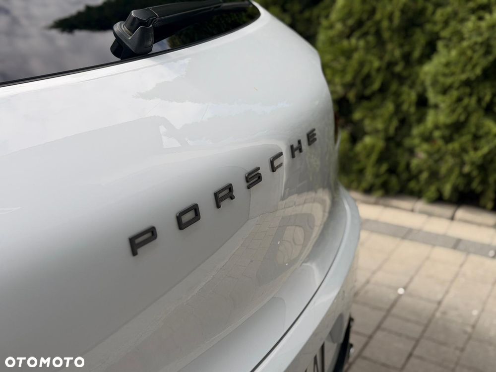 Porsche Macan Standard - 4