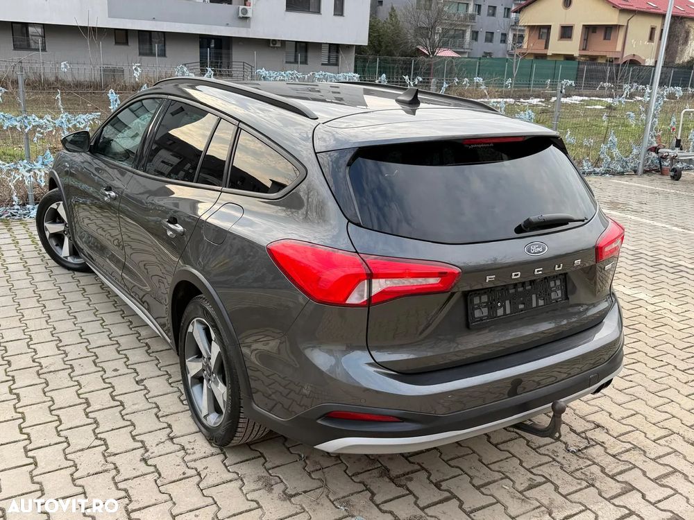 Ford Focus 1.0 EcoBoost Active Business - 4