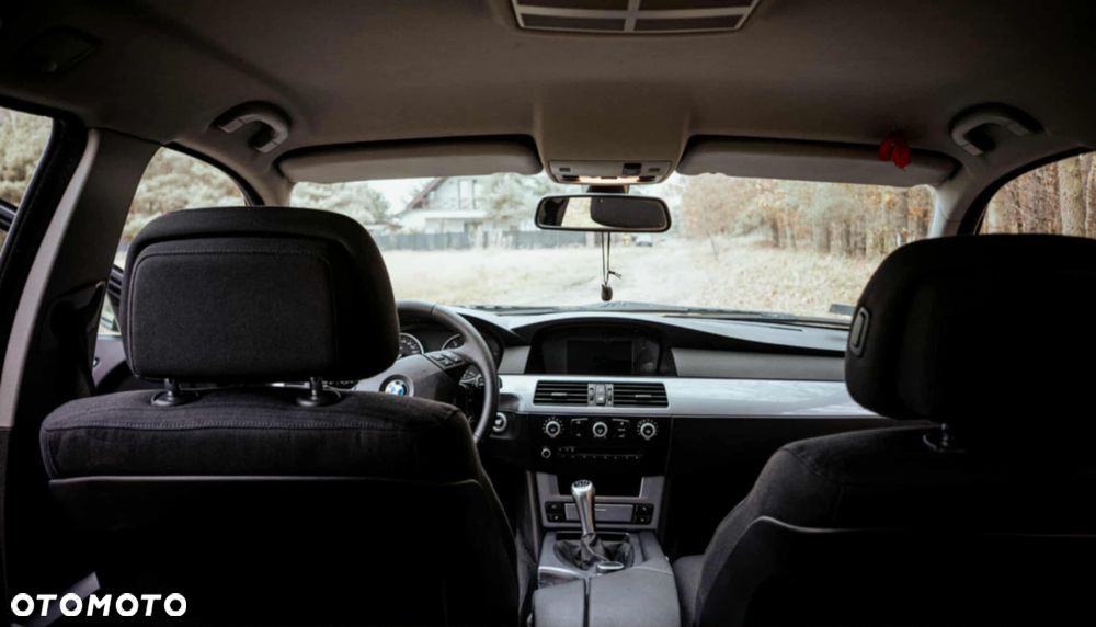 BMW Seria 5 520d - 18