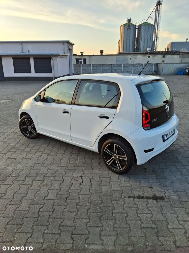 Volkswagen up! Standard - 7