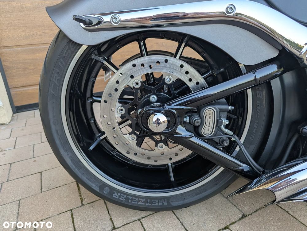 Harley-Davidson FXSB Breakout - 7