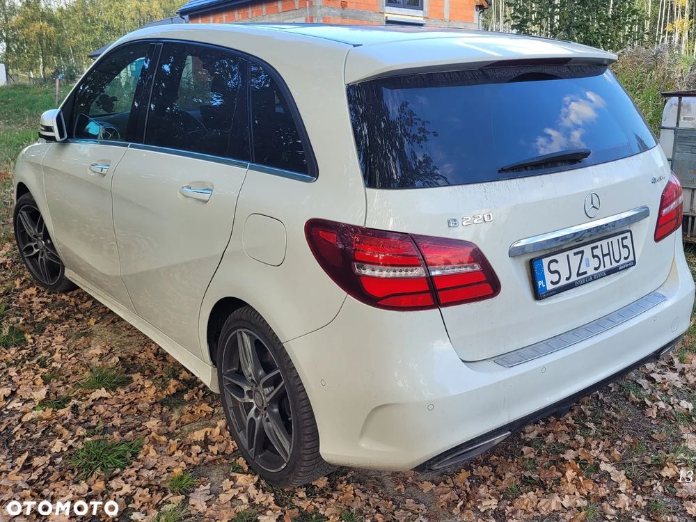 Mercedes-Benz Klasa B 220 4-Matic AMG Line - 4