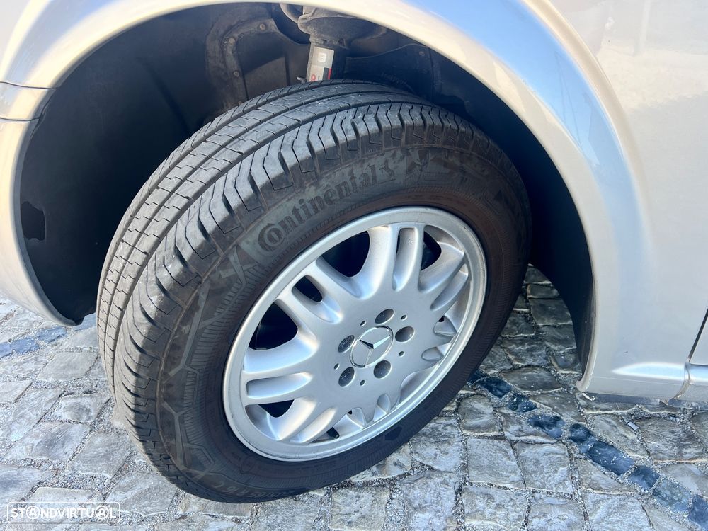 Mercedes-Benz Vito 111 CDi/32 9L Compacto - 15