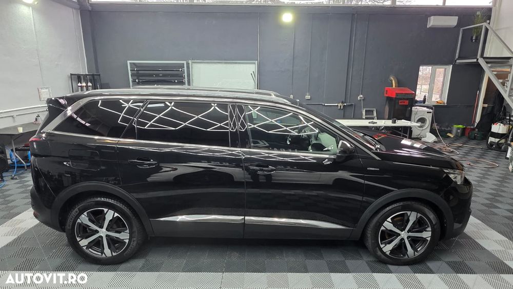 Peugeot 5008 - 3