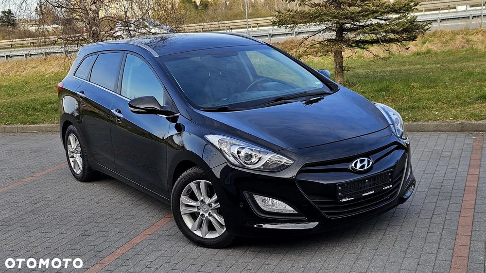 Hyundai i30 1.6 CRDi Automatik Trend - 1