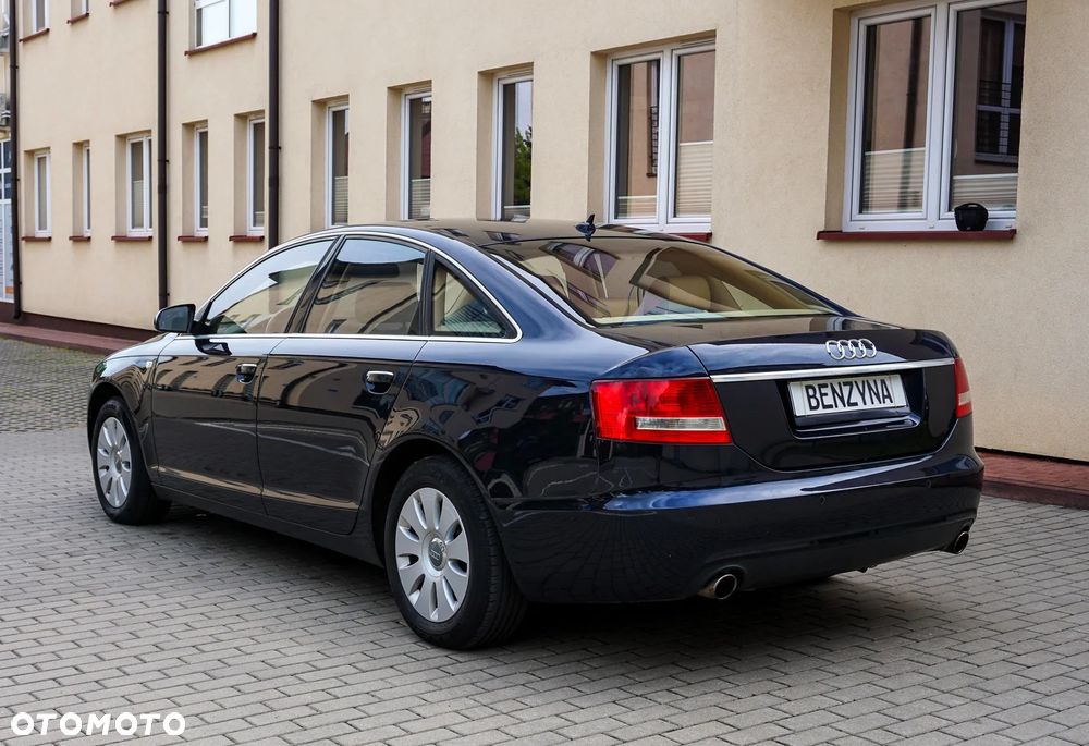 Audi A6 Limousine 2.4 Quattro - 3