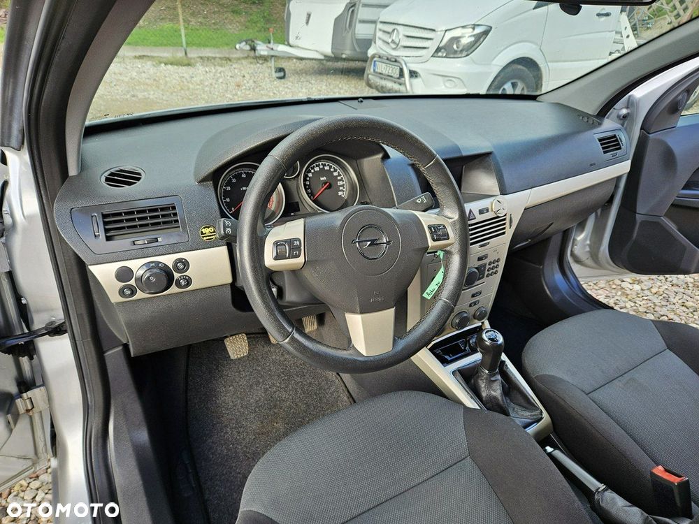Opel Astra - 8