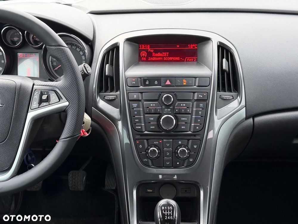 Opel Astra ver-1-4-turbo - 27