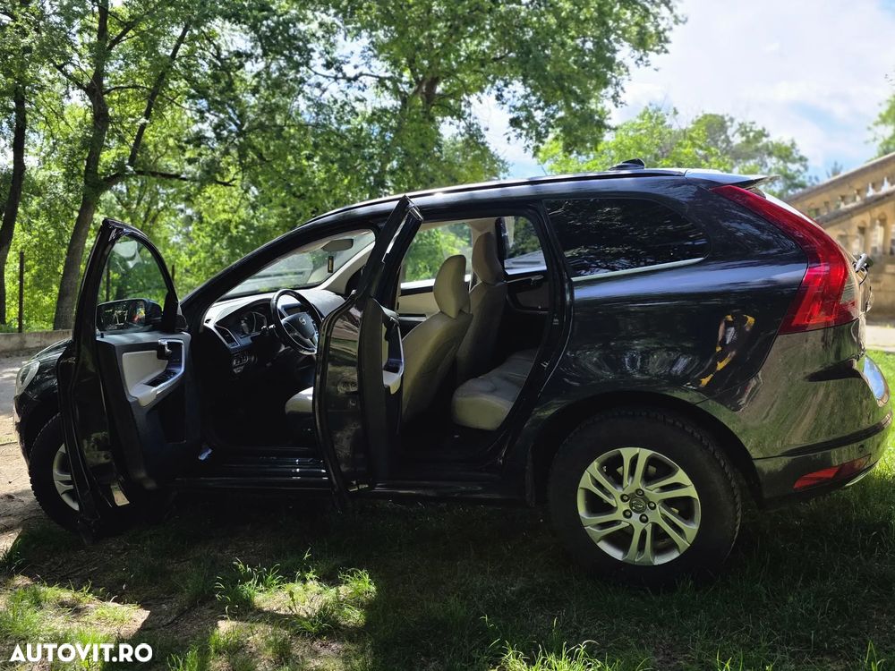 Volvo XC 60 D4 Geartronic Momentum - 8