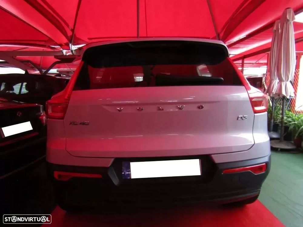 Volvo XC 40 2.0 D3 Momentum — photo 5