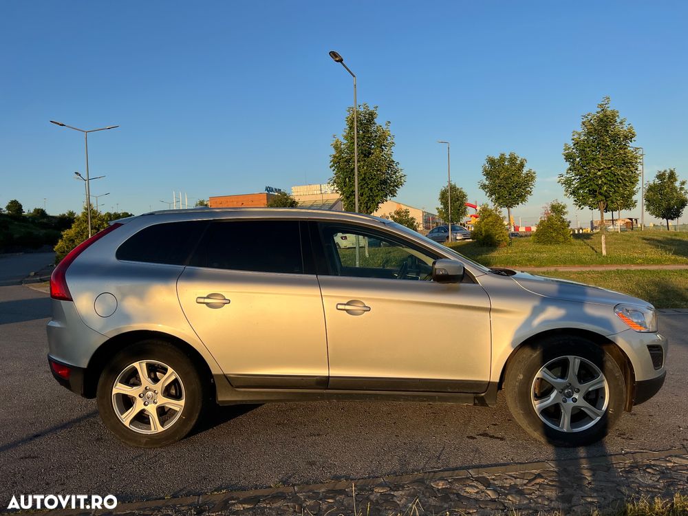 Volvo XC 60 D4 AWD Start-Stop Momentum - 4