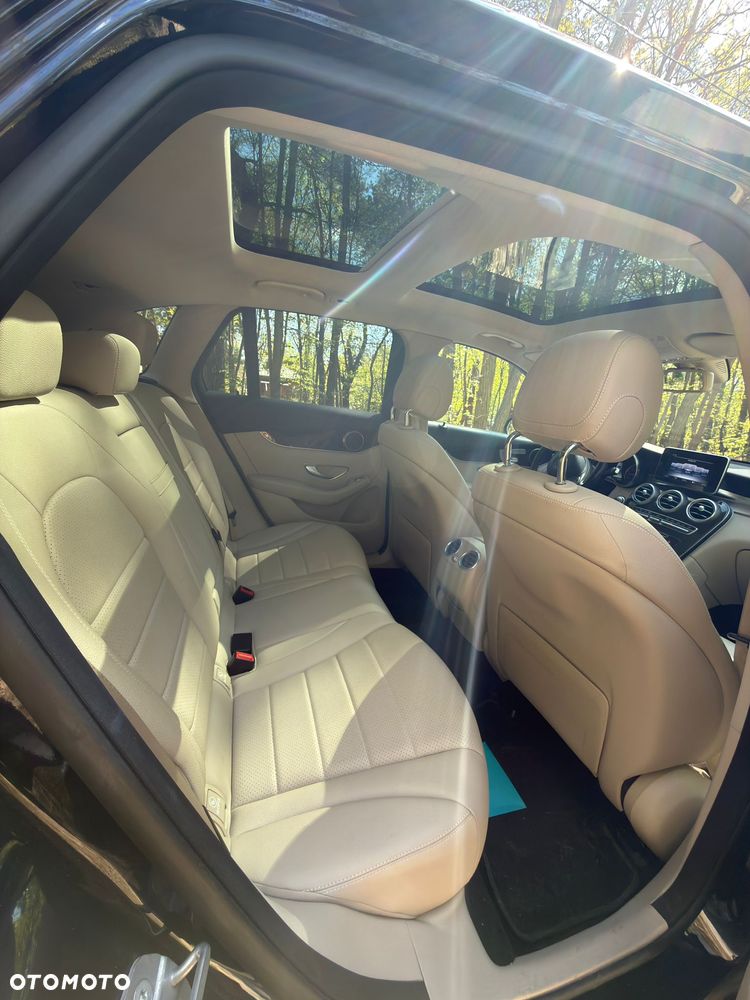 Mercedes-Benz GLC 300 4Matic 9G-TRONIC - 15