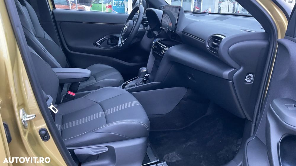 Toyota Yaris Cross 1.5 VVT-i HSD 130 4x4 HEV Exclusive - 6