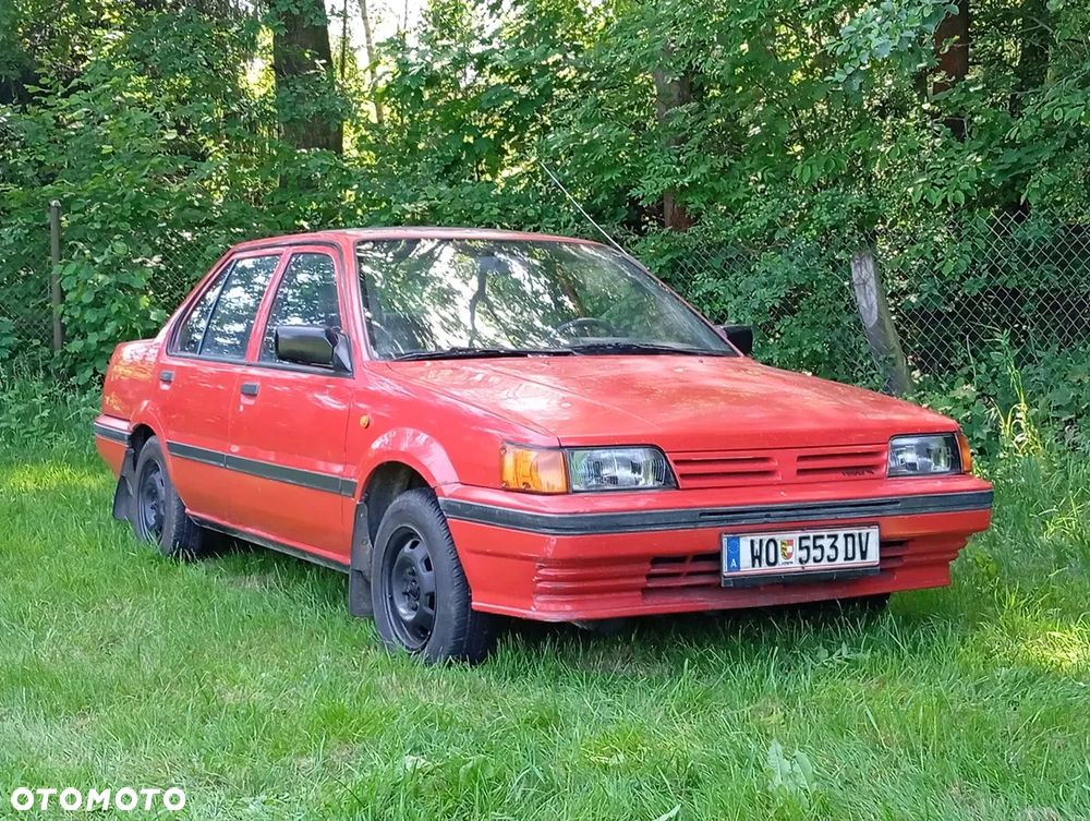 Nissan Sunny - 4