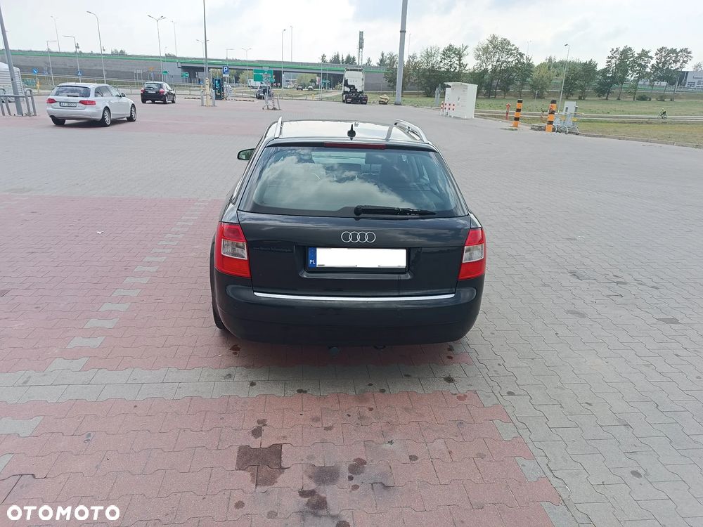 Audi A4 Avant 2.5 TDI Quattro - 5