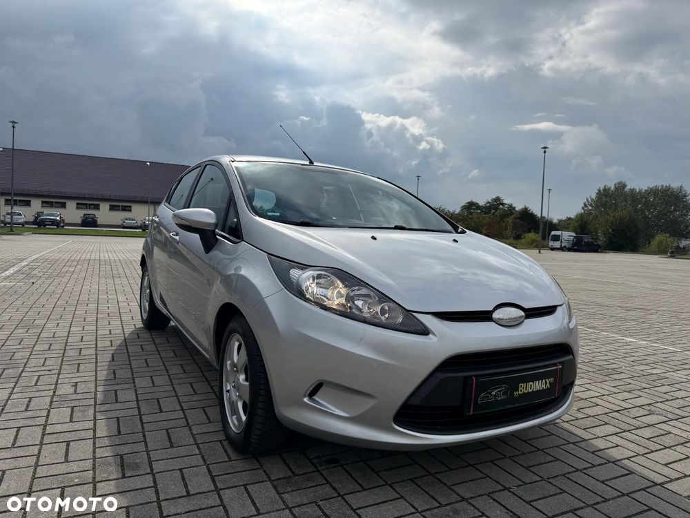 Ford Fiesta 1.25 Ambiente - 2