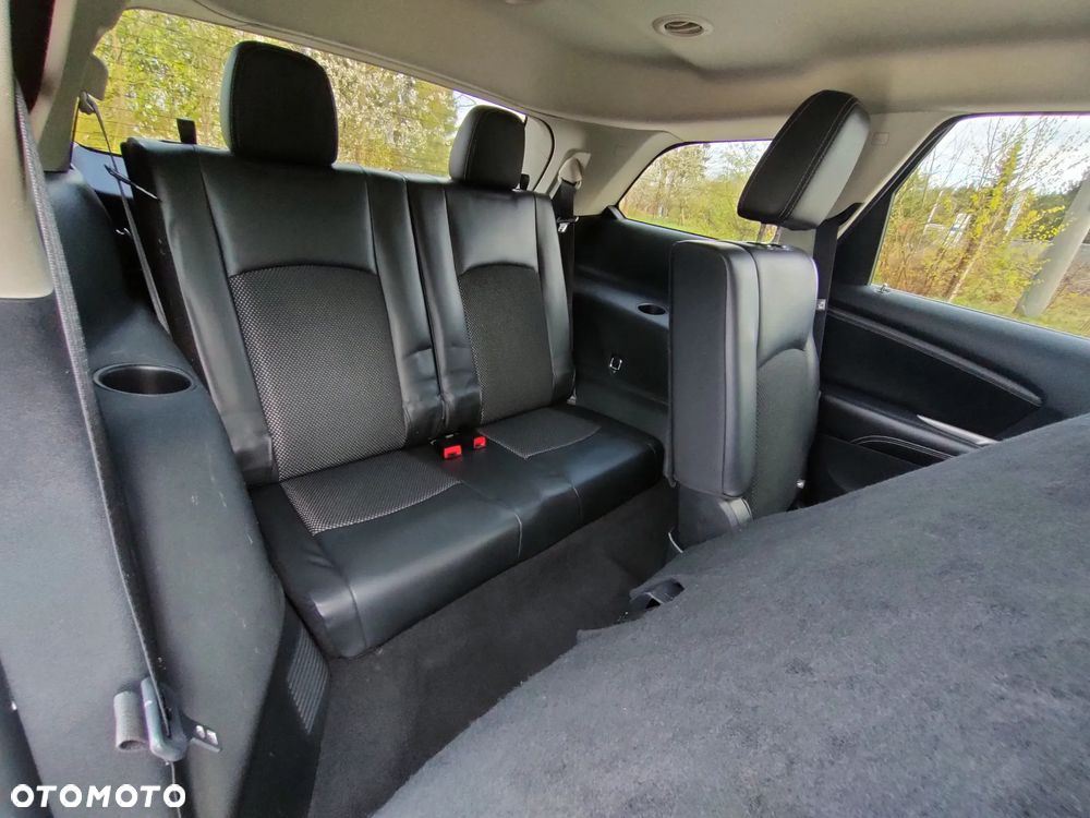 Fiat Freemont 2.0 Multijet 16V DPF Automatik Allrad Lounge - 24