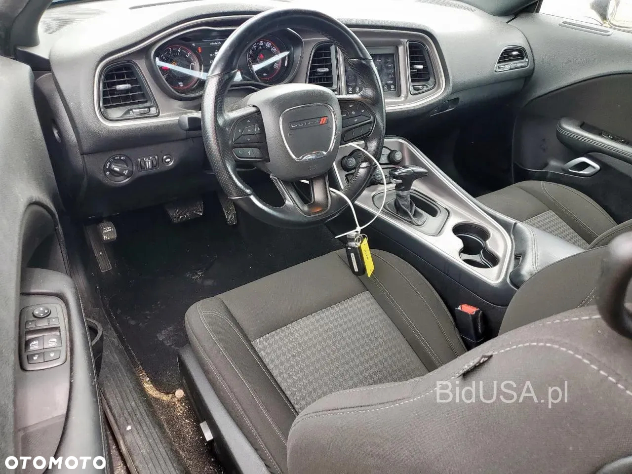 Dodge Challenger 3.6 SXT - 2