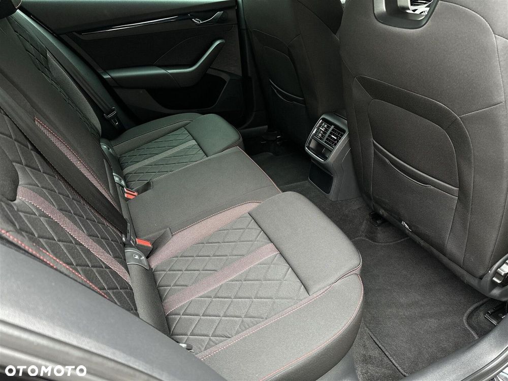 Skoda Octavia 2.0 TDI 4x4 RS DSG - 11