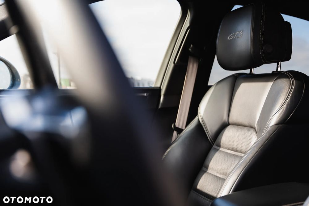 Porsche Macan GTS - 18