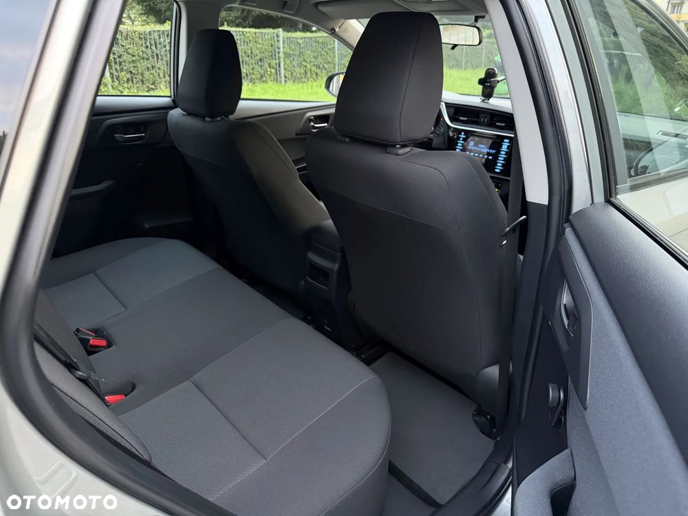 Toyota Auris - 5