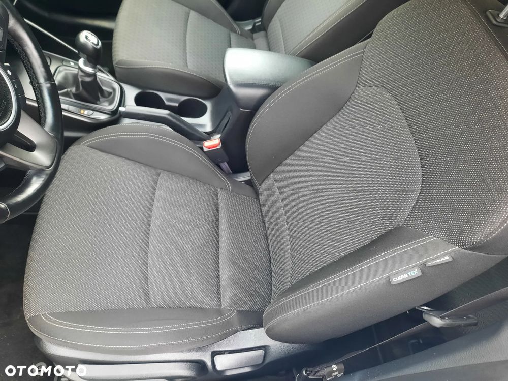 Kia Carens 1.6 GDI L 7os - 19