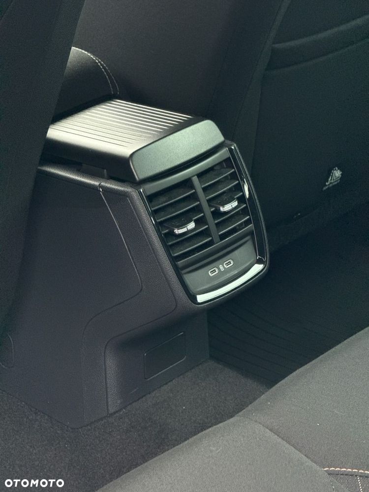 Skoda Scala 1.0 TSI Ambition - 32