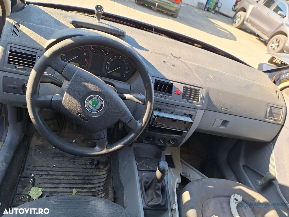 Panou plansa  de bord SKODA FABIA 6Y2 1999 - 2008 - 1