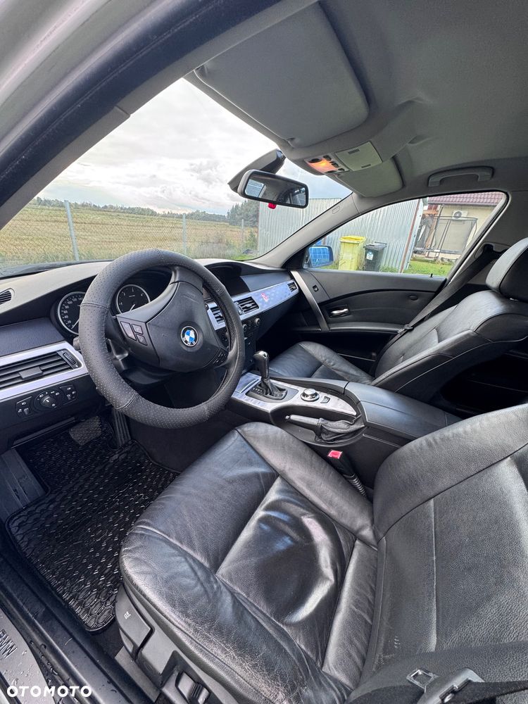 BMW Seria 5 525d - 6