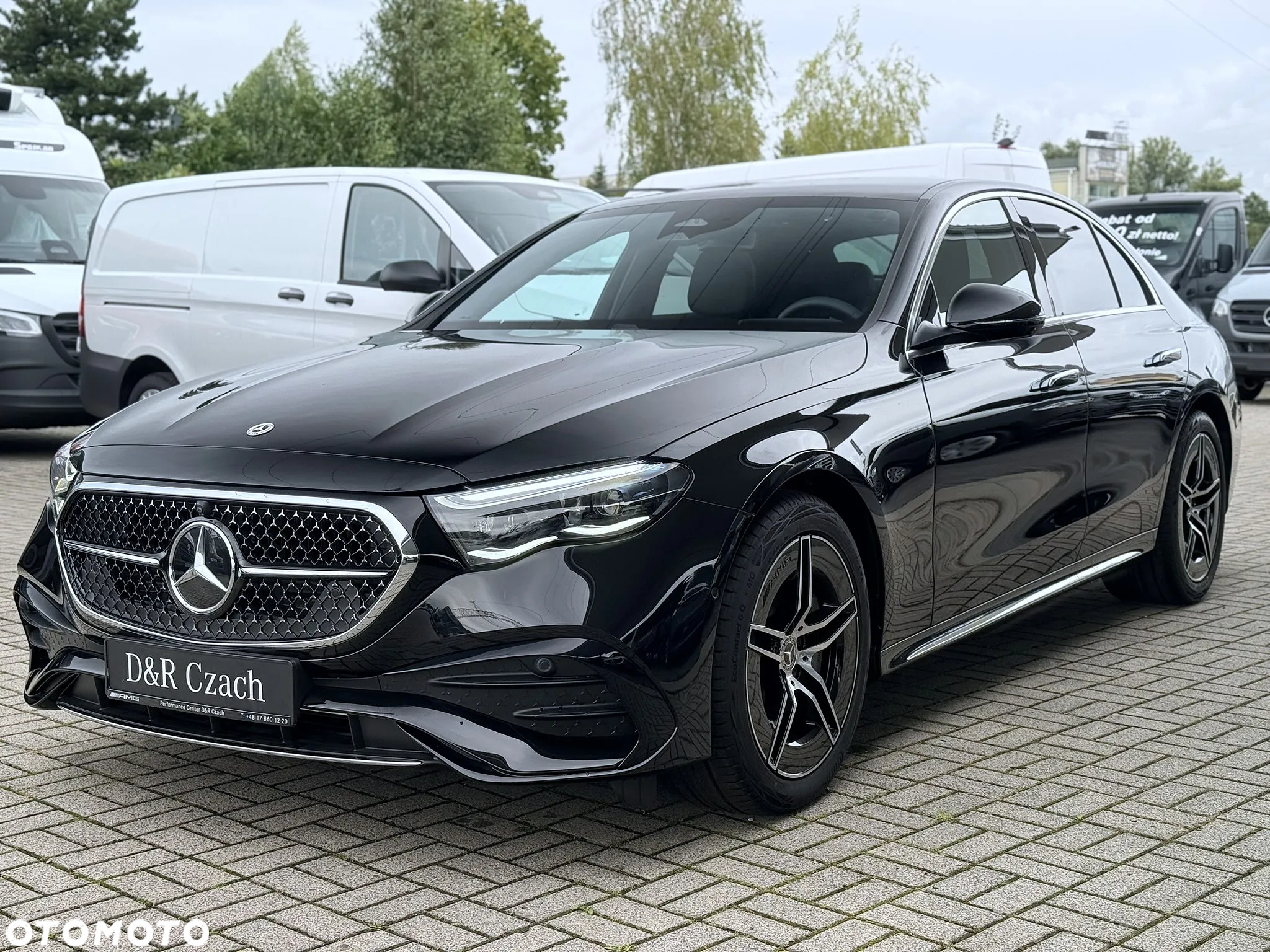 Mercedes-Benz Klasa E 200 mHEV 4-Matic AMG 9G-Tronic - 3