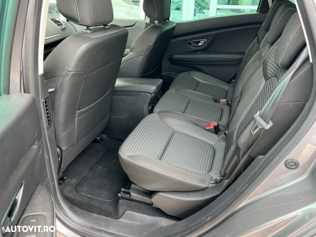 Renault Scenic - 11
