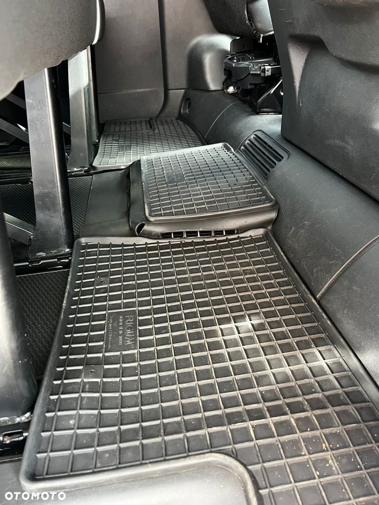 Renault Trafic 2.0 dCi - 12