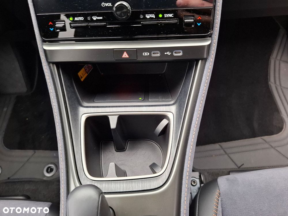 Lexus LBX 1.5 Hybrid Cool - 25