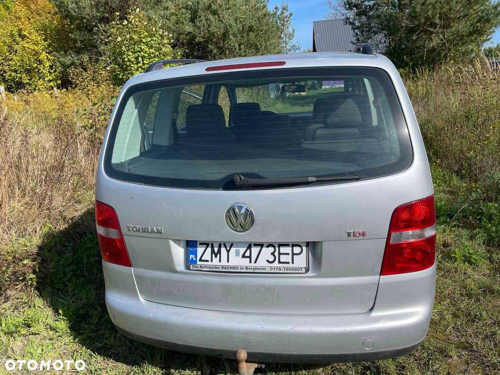 Volkswagen Touran 2004 photo 4