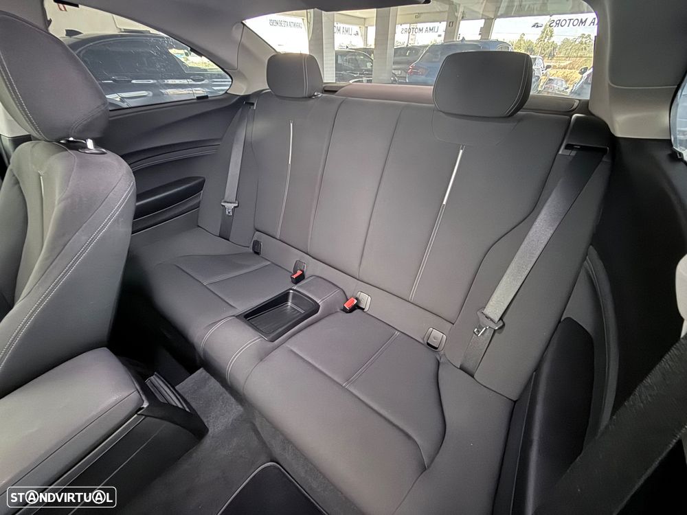 BMW 218 d Coupe Line Sport - 22