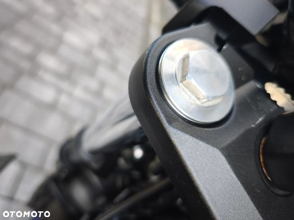 Yamaha XJ - 26