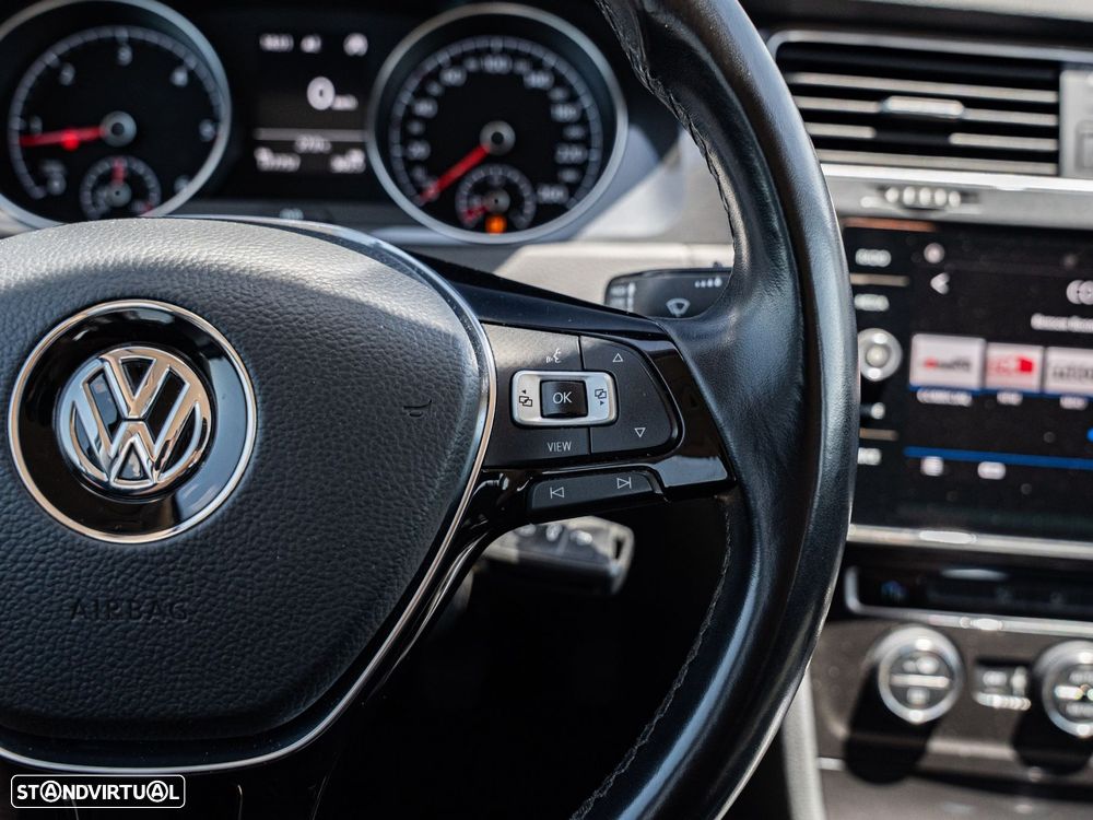 VW Golf Variant - 37