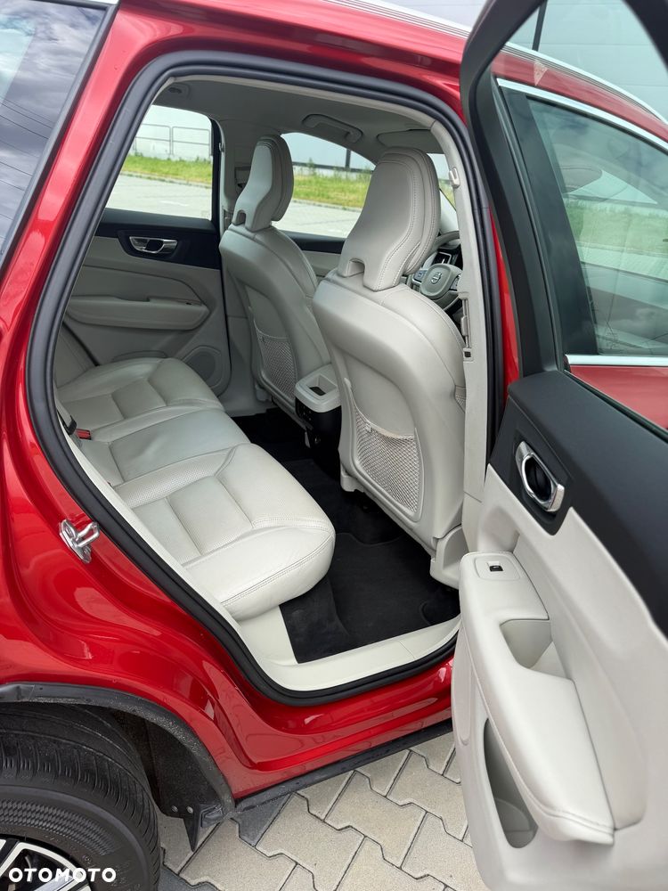 Volvo XC 60 D4 SCR AWD Inscription - 18