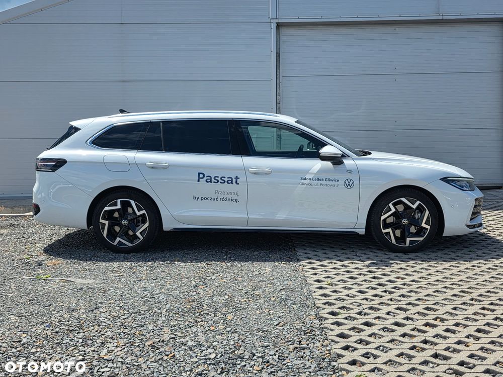 Volkswagen Passat - 11