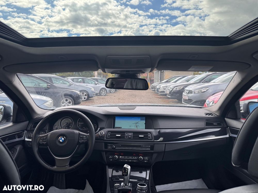 BMW Seria 5 520d - 29