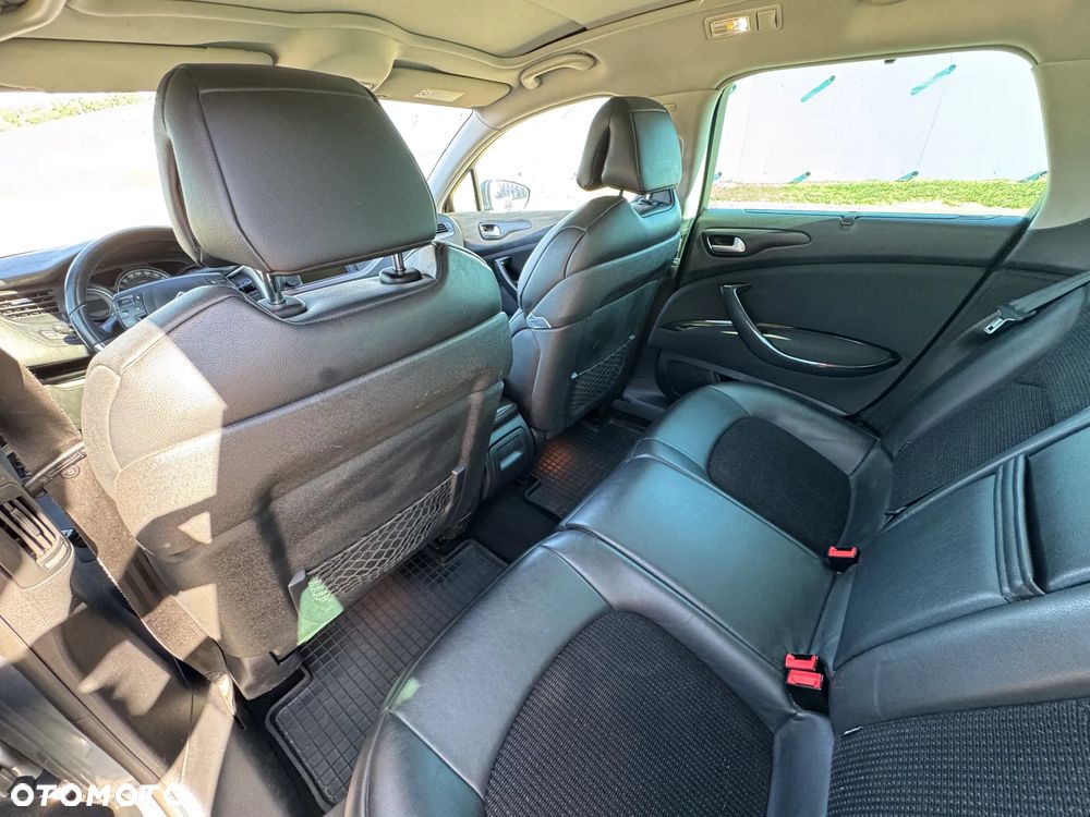 Citroën C5 Tourer V6 HDi 205 Biturbo FAP Exclusive - 23