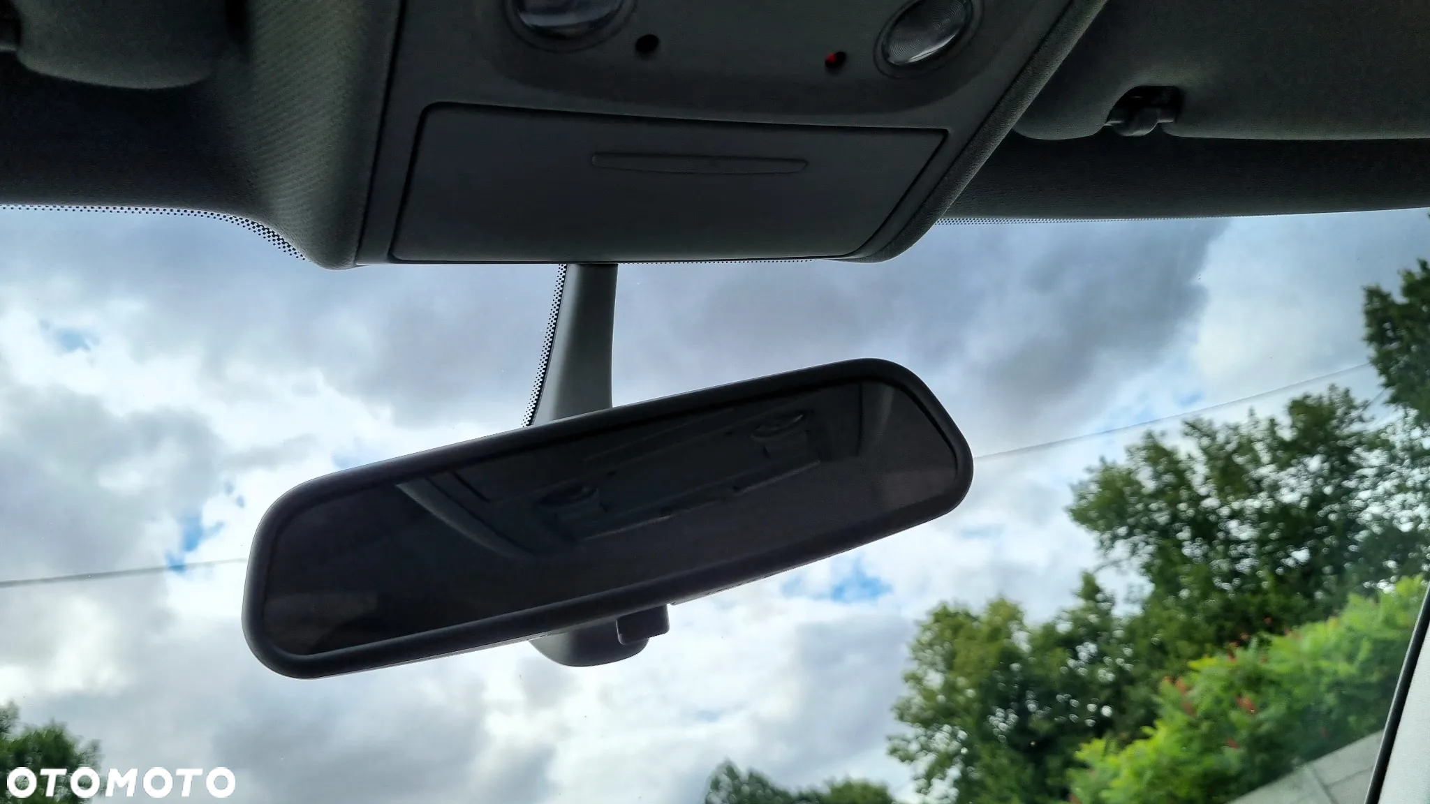 Audi A4 Avant 2.0 TDI DPF Ambiente - 27