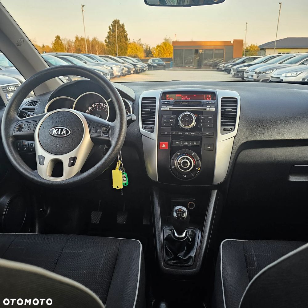 Kia Venga - 14