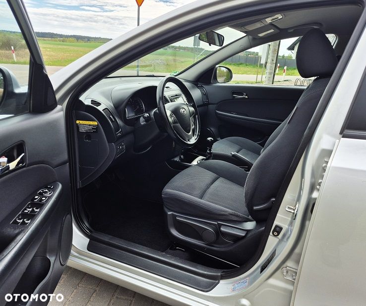 Hyundai i30 i30cw 1.6 Edition Plus - 10