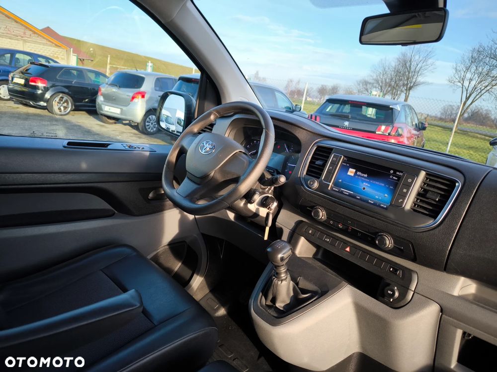 Toyota Proace - 10