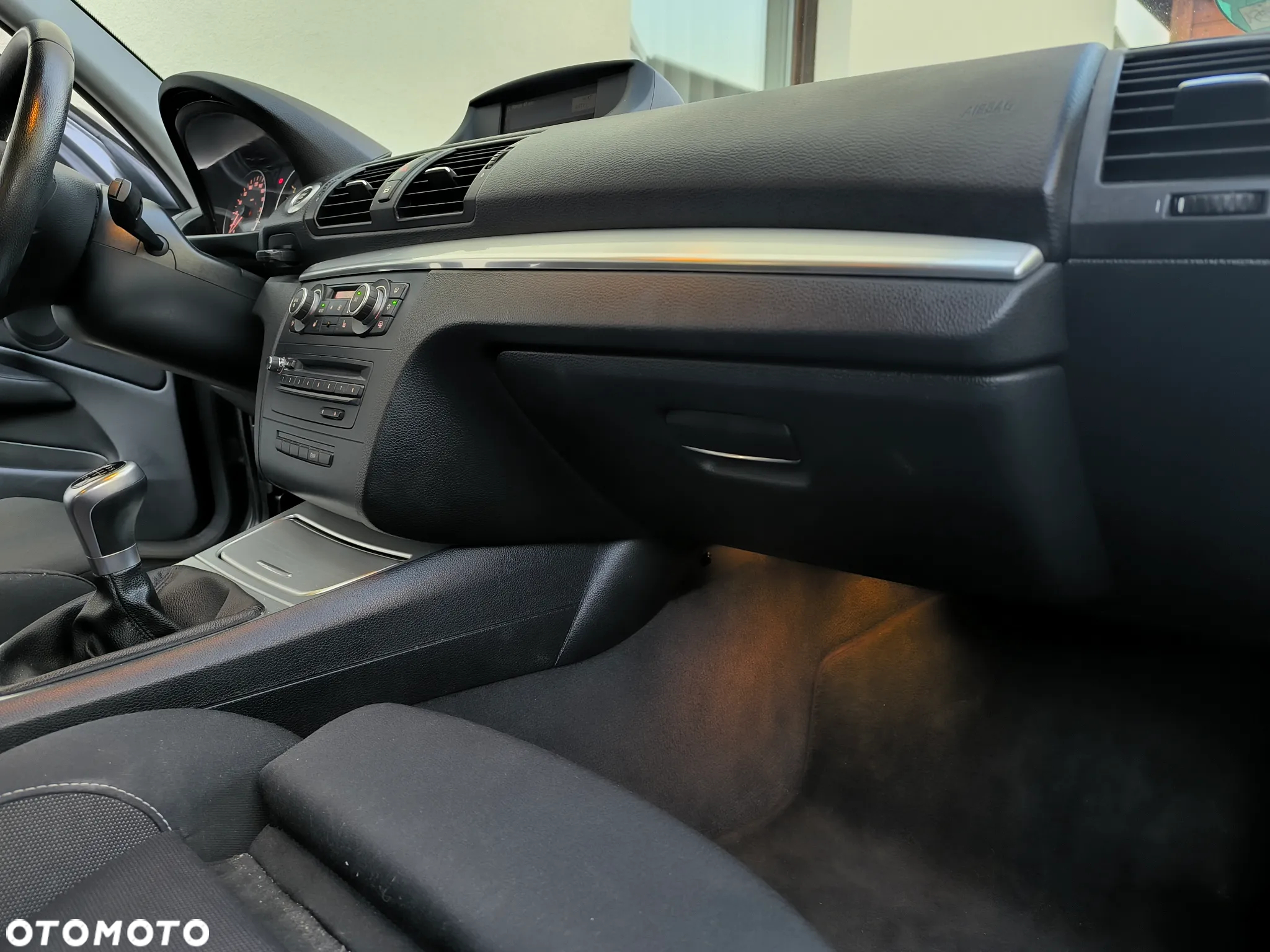 BMW Seria 1 118i - 21